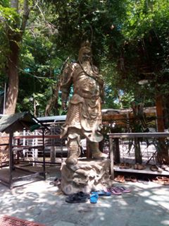 Statue