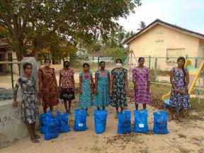 Delivering Food Parcels in Sri Lanka