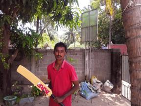Menuri Kandyan dancer from Sri Lanka visits UK